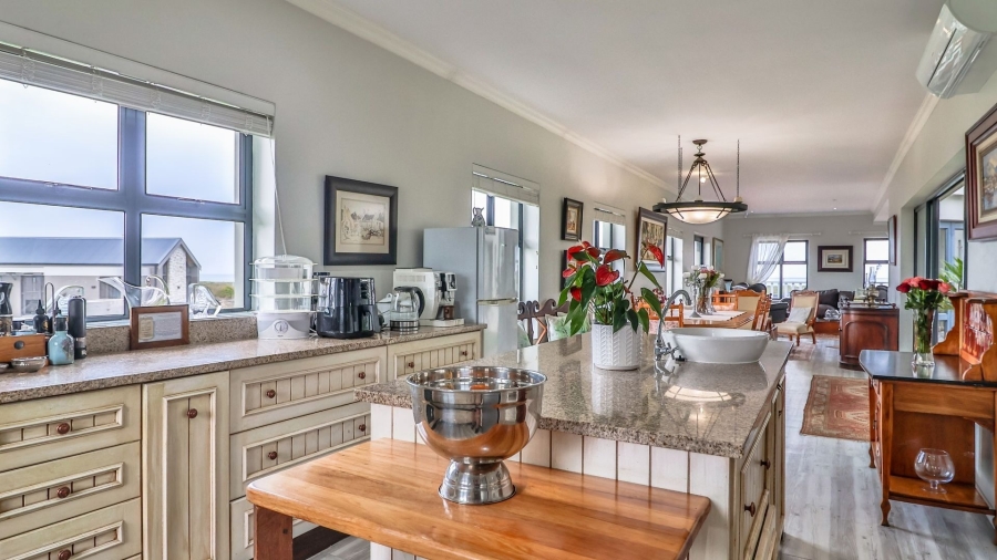 3 Bedroom Property for Sale in Birkenhead Western Cape